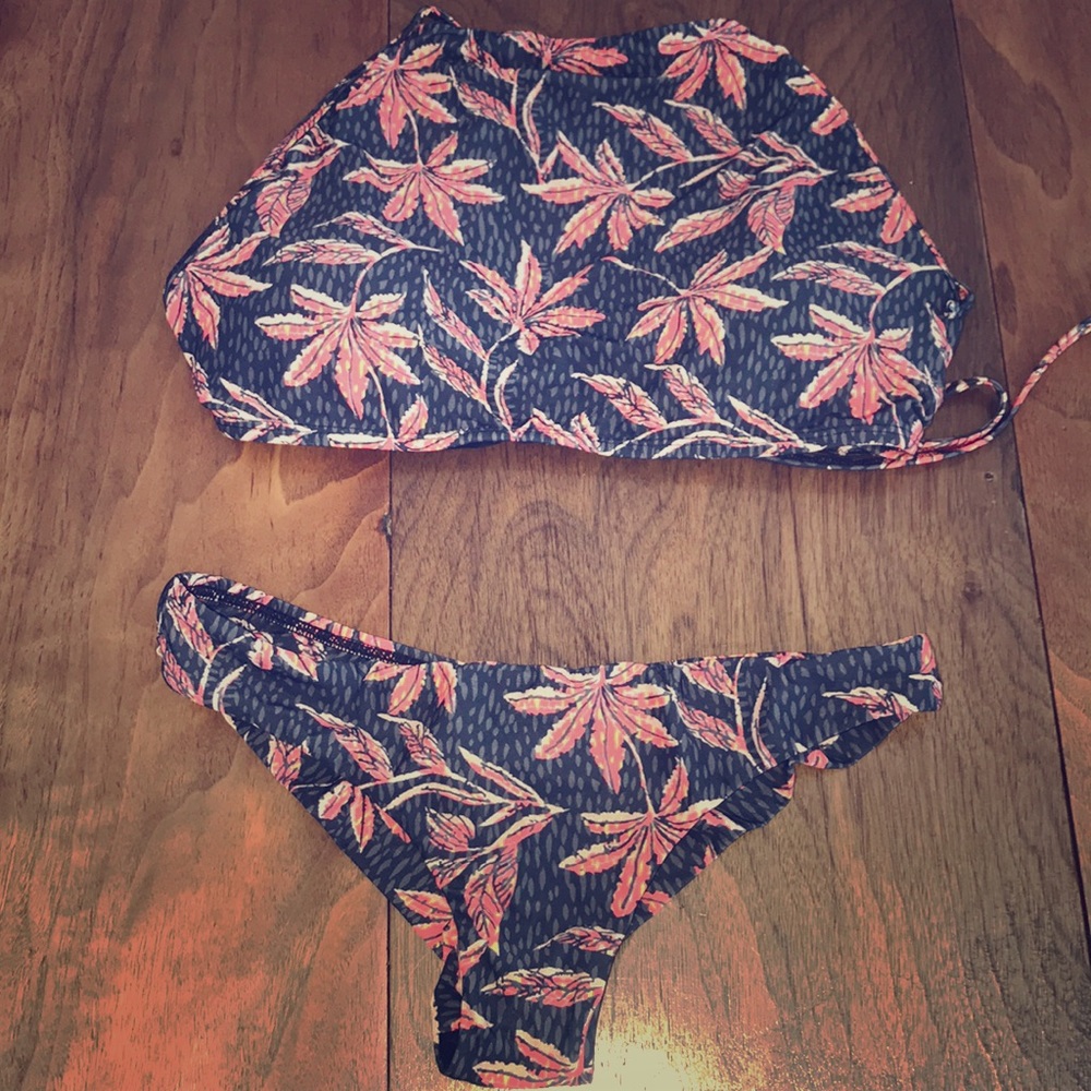 Sofia bikini